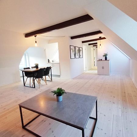 Beautiful Double Room In The Center Of City Randers Exteriör bild