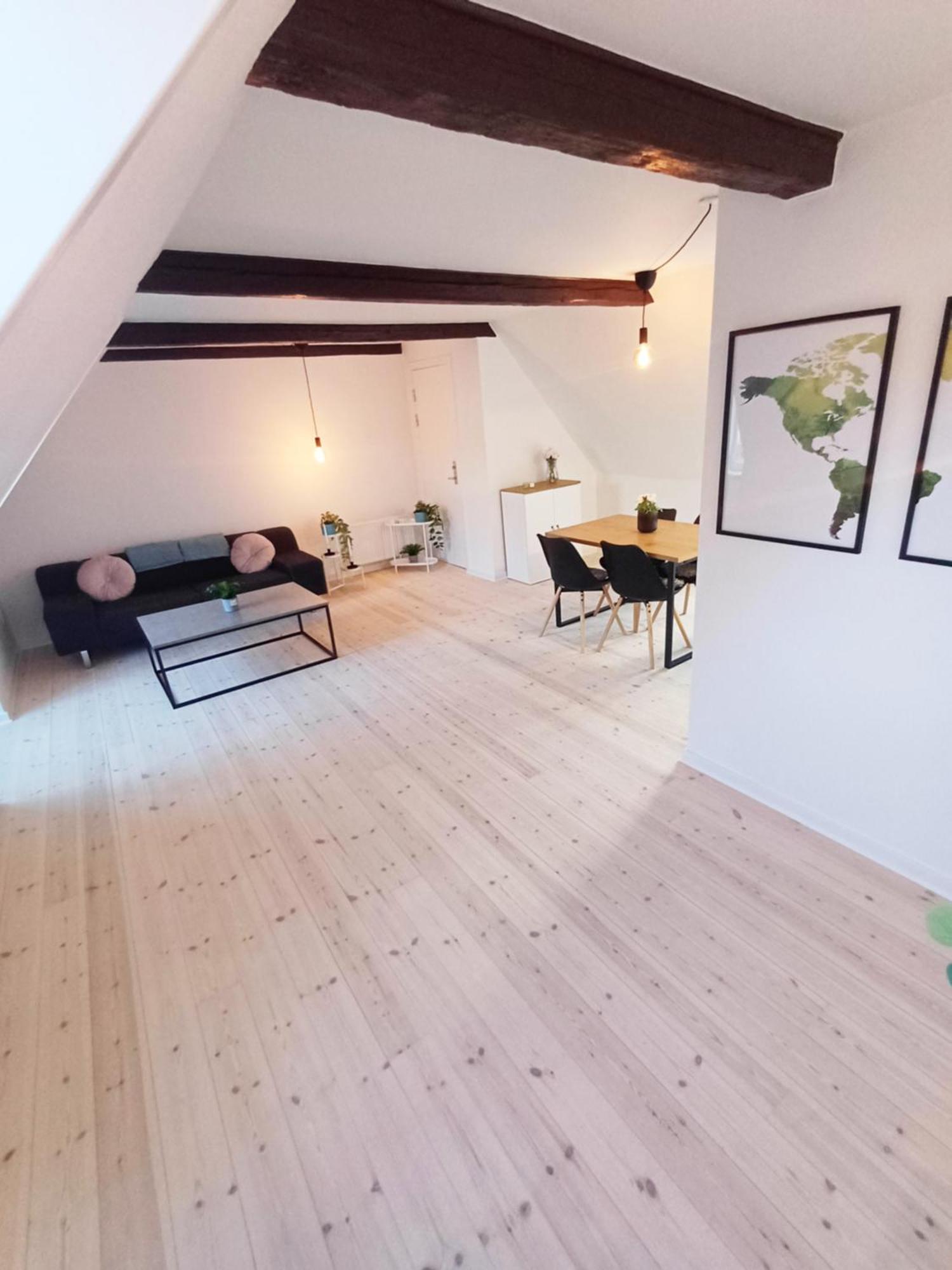 Beautiful Double Room In The Center Of City Randers Exteriör bild